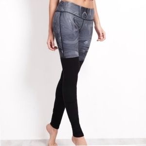 Alo yoga Goddess Leggings Grey Black Marble Swirl